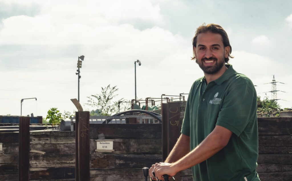 Mitarbeiter von Hasse auf dem Betriebsgelände.